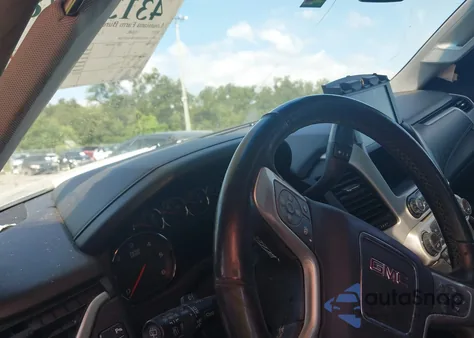 2015 GMC Yukon Xl C1500 Slt z USA, uszkodzony, nr VIN 1GKS1HKC8FR527109